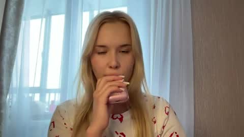 Chloe online show from 04.13.26