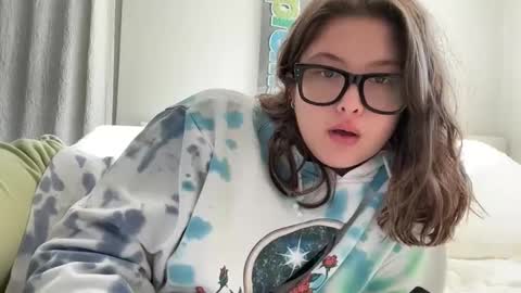 Cutieoggg420 online show from 10.16.25