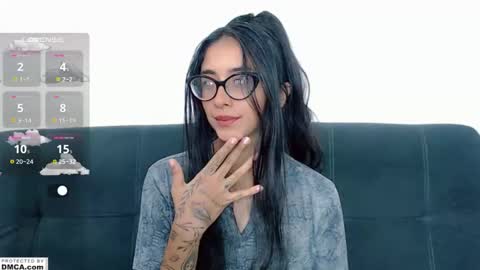 miss ari  online show from 11.04.25