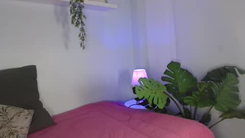 Snapshot of cuttie_blondie_dh chatting on 02.10.26 Laura online show from 02.10.26