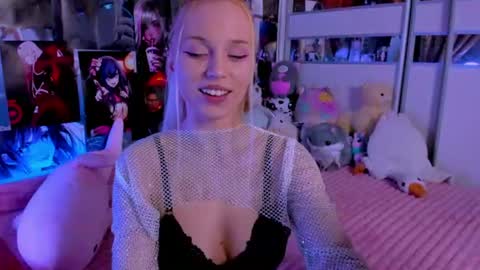 Nora online show from 07.12.26