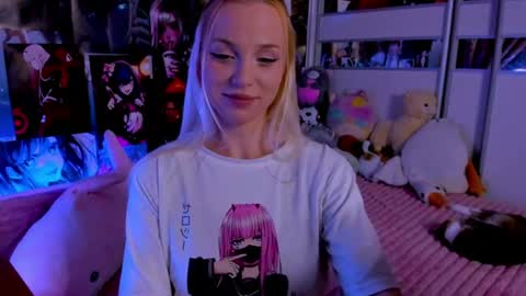 Nora online show from 08.04.26