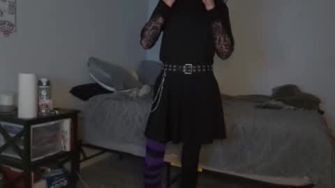 Snapshot of cwbym chatting on 11.20.25 cwbym online show from 11.20.25