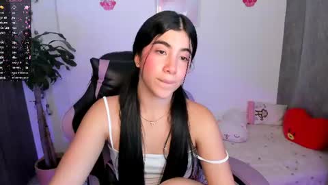 Snapshot of cyber_lizz chatting on 06.17.26 Liz online show from 06.17.26