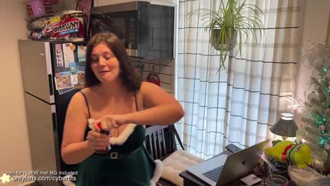 Snapshot of cyber_tits chatting on 12.26.24 Katiya FREE OF online show from 12.26.24