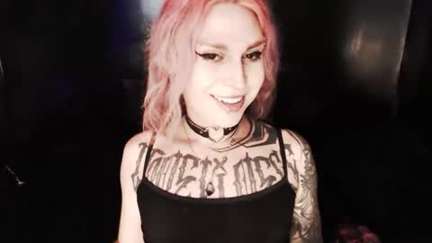 Nikki online show from 10.12.25