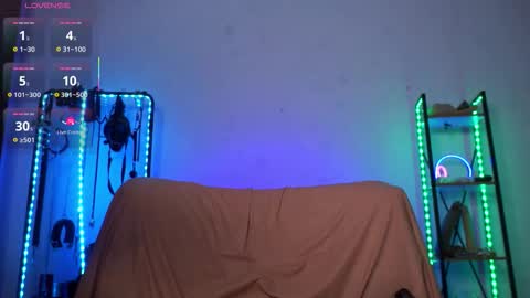 Snapshot of cyberxgoddess_ chatting on 10.19.25 Lily Goddess online show from 10.19.25