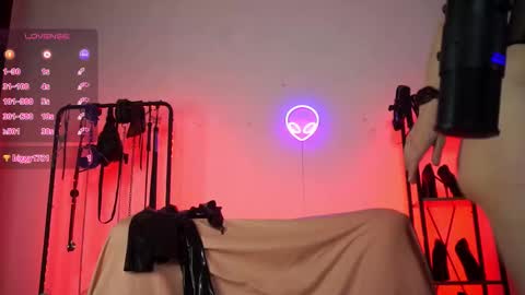 Lily Goddess online show from 01.19.26