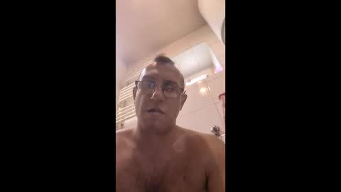 Snapshot of cymer4949 chatting on 10.18.25 cymer4949 online show from 10.18.25