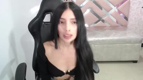 CINTIA ARAUJO online show from 10.30.25