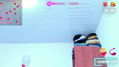 Snapshot of cynthiawatson_ chatting on 05.26.26 Cynthia online show from 05.26.26