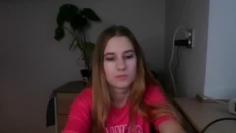 Snapshot of cyntianatural chatting on 12.03.24 CyntiaNatural online show from 12.03.24