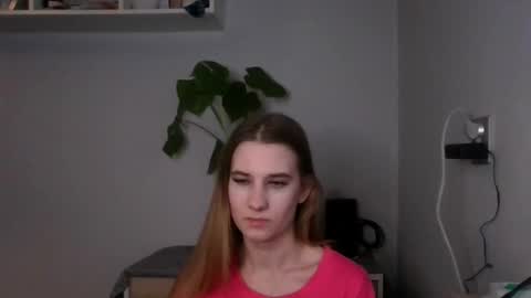 Snapshot of cyntianatural chatting on 12.29.24 CyntiaNatural online show from 12.29.24