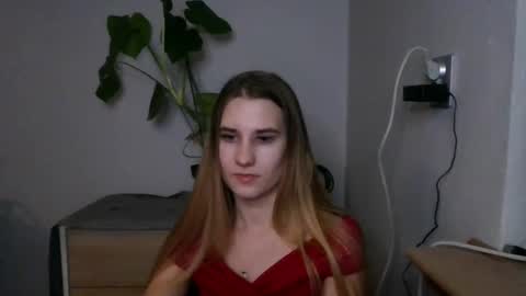 Snapshot of cyntianatural chatting on 01.09.25 CyntiaNatural online show from 01.09.25