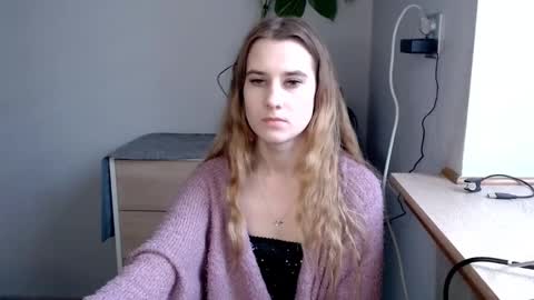 Snapshot of cyntianatural chatting on 02.25.25 CyntiaNatural online show from 02.25.25