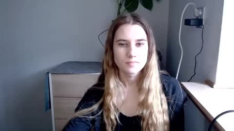 Snapshot of cyntianatural chatting on 02.26.25 CyntiaNatural online show from 02.26.25