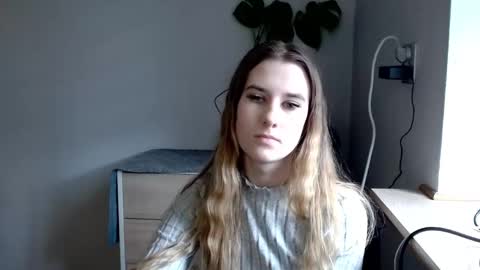 Snapshot of cyntianatural chatting on 02.27.25 CyntiaNatural online show from 02.27.25