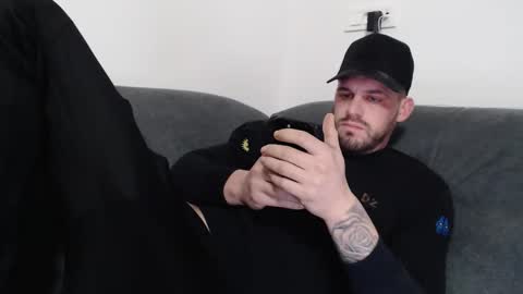 Snapshot of d3niis77 chatting on 12.15.25 d3niis77 online show from 12.15.25