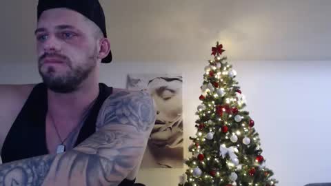 Snapshot of d3niis77 chatting on 12.16.25 d3niis77 online show from 12.16.25