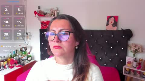 Mia  online show from 02.26.25