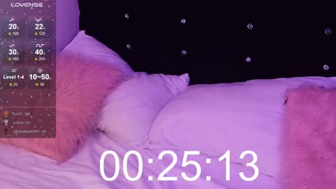 Snapshot of daarlene chatting on 12.06.24 Darlene online show from 12.06.24