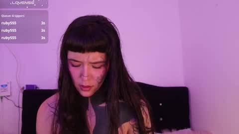 Snapshot of daarlene chatting on 02.14.25 Darlene online show from 02.14.25