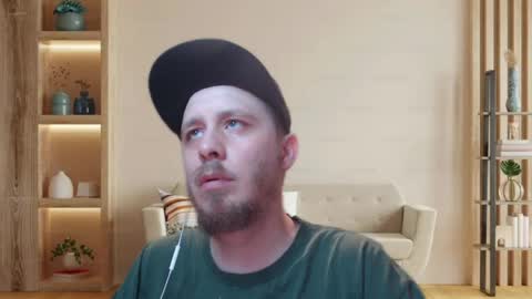Snapshot of dabbydaddy25 chatting on 04.22.26 dabbydaddy25 online show from 04.22.26