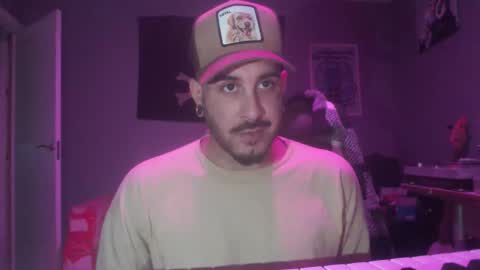 Snapshot of dabirdfree chatting on 10.04.25 Destroyer online show from 10.04.25