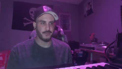 Snapshot of dabirdfree chatting on 10.15.25 Destroyer online show from 10.15.25