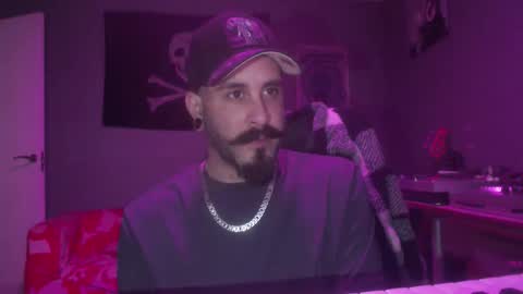 Snapshot of dabirdfree chatting on 04.27.26 Destroyer online show from 04.27.26