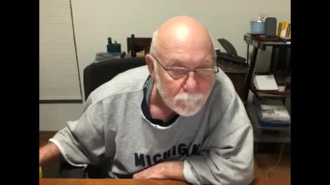 Snapshot of dack47 chatting on 10.31.25 dack47 online show from 10.31.25