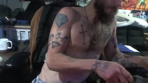 Snapshot of dadddyyycloudy chatting on 02.14.25 dadddyyycloudy online show from 02.14.25