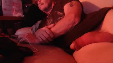 Snapshot of daddiesmonstercock chatting on 12.20.25 daddiesmonstercock online show from 12.20.25
