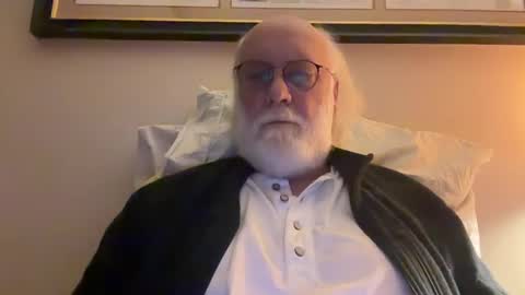 Snapshot of daddy341177 chatting on 02.13.25 daddy341177 online show from 02.13.25