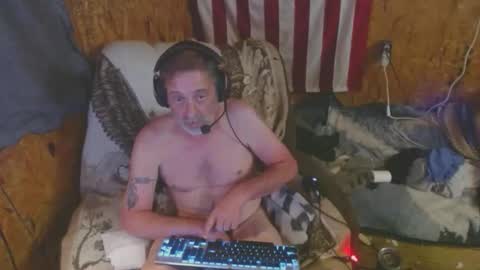 Snapshot of daddy38345 chatting on 11.08.25 daddy38345 online show from 11.08.25