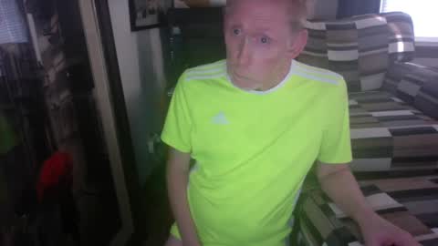 Snapshot of daddy_mack_treats_you chatting on 09.13.25 daddy_mack_treats_you online show from 09.13.25