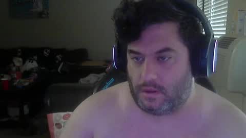 Snapshot of daddybody4u chatting on 11.09.25 daddybody4u online show from 11.09.25