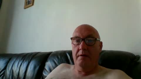 daddyhere4uall8 online show from 08.02.26
