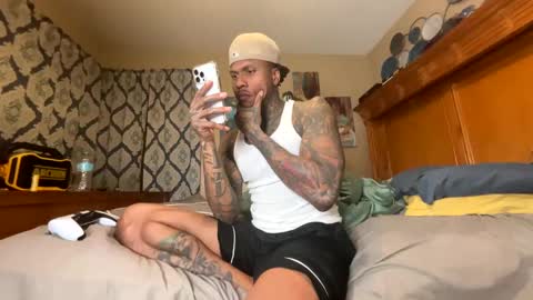 sexy tatted king bbc online show from 11.24.25