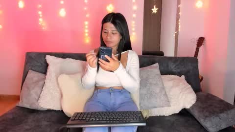 Creamy online show from 01.09.26
