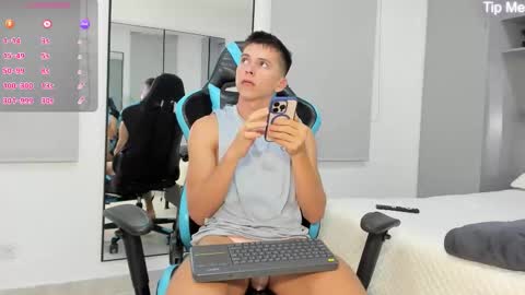 Snapshot of daddyrich4u chatting on 10.06.25 daddyrich4u online show from 10.06.25