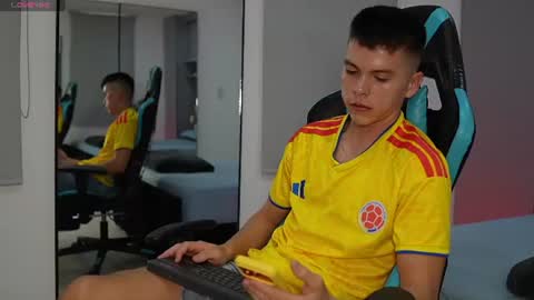 Snapshot of daddyrich4u chatting on 06.27.26 daddyrich4u online show from 06.27.26