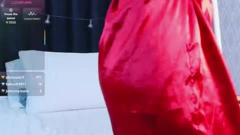 Antonella  online show from 10.23.25