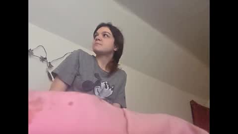 Snapshot of daddyscumslut211 chatting on 12.14.25 fairylee21 online show from 12.14.25