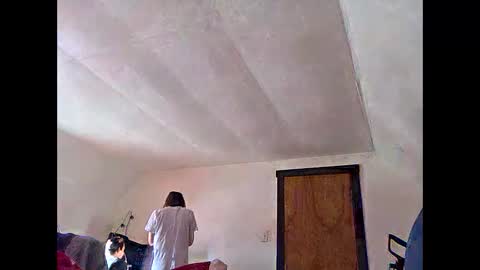 Snapshot of daddyscumslut211 chatting on 12.16.25 fairylee21 online show from 12.16.25