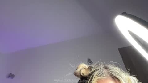 Snapshot of daddyspixxie chatting on 12.13.24 daddyspixxie online show from 12.13.24