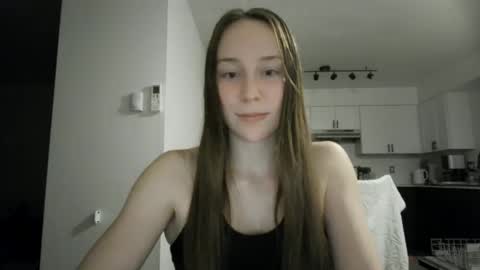 Snapshot of daddysssgoodgirl chatting on 10.21.25 daddys good girl online show from 10.21.25
