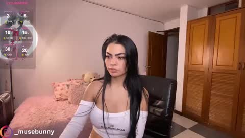 Snapshot of daddysweeeetbody chatting on 09.22.25 Sophie online show from 09.22.25