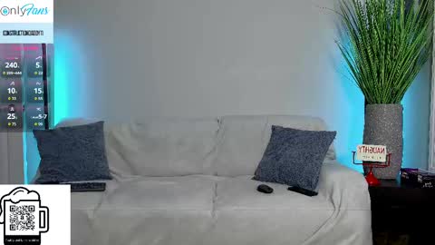 Snapshot of daddyxxluna chatting on 09.25.25 ConstructionDaddy and Lady Luna online show from 09.25.25