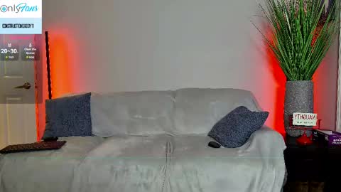 Snapshot of daddyxxluna chatting on 10.01.25 ConstructionDaddy and Lady Luna online show from 10.01.25